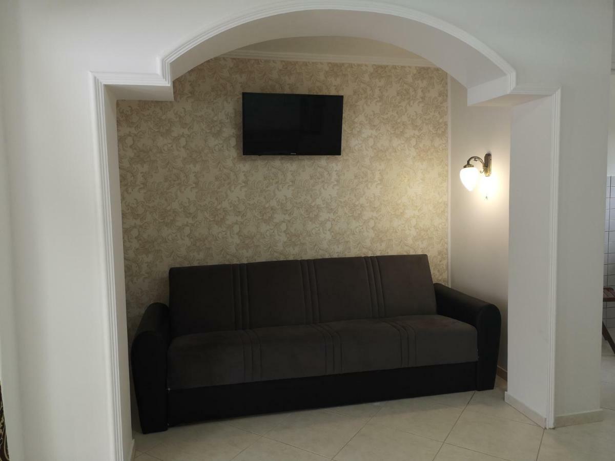Panzio Status Apartment Hajduszoboszlo Exterior photo